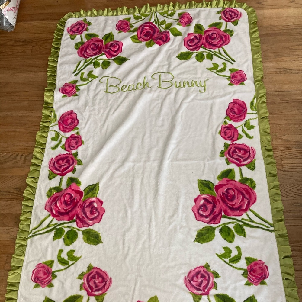 Beach Bunny Towel flowers pristine